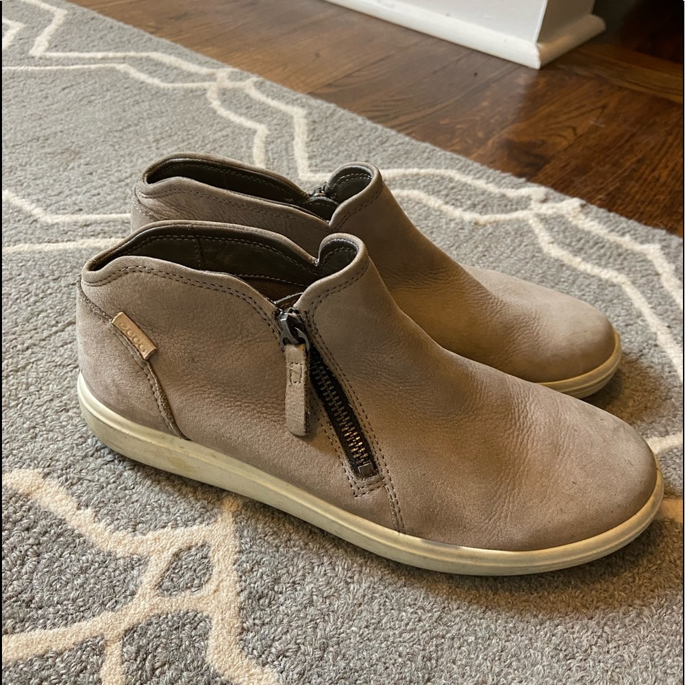 Ecco Slip On